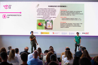 Adrián Martín y Felipe Velázquez presentaron su proyecto, Entoagro