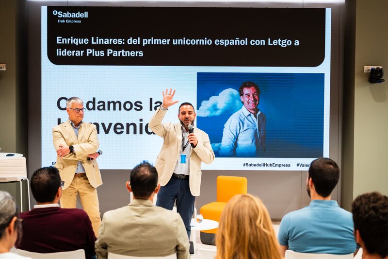 Desayuno Inquieto con Enrique Linares