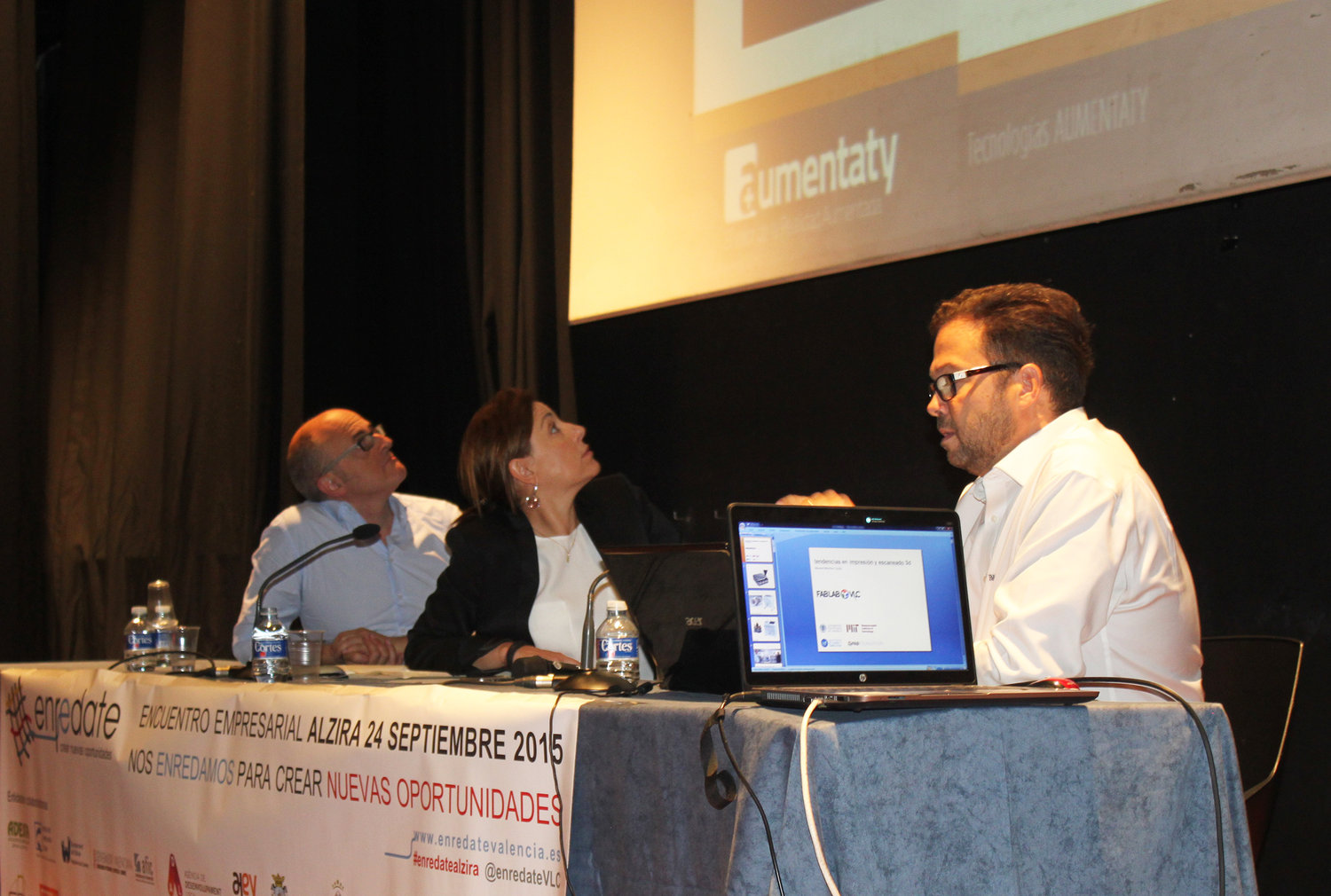 Taller "Tecnolog�as que est�n cambiando el mundo" 2 Enr�date Alzira 2015