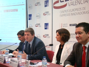 Carlos Navarro inaugura el Foro Financiaci�n para la Innovaci�n
