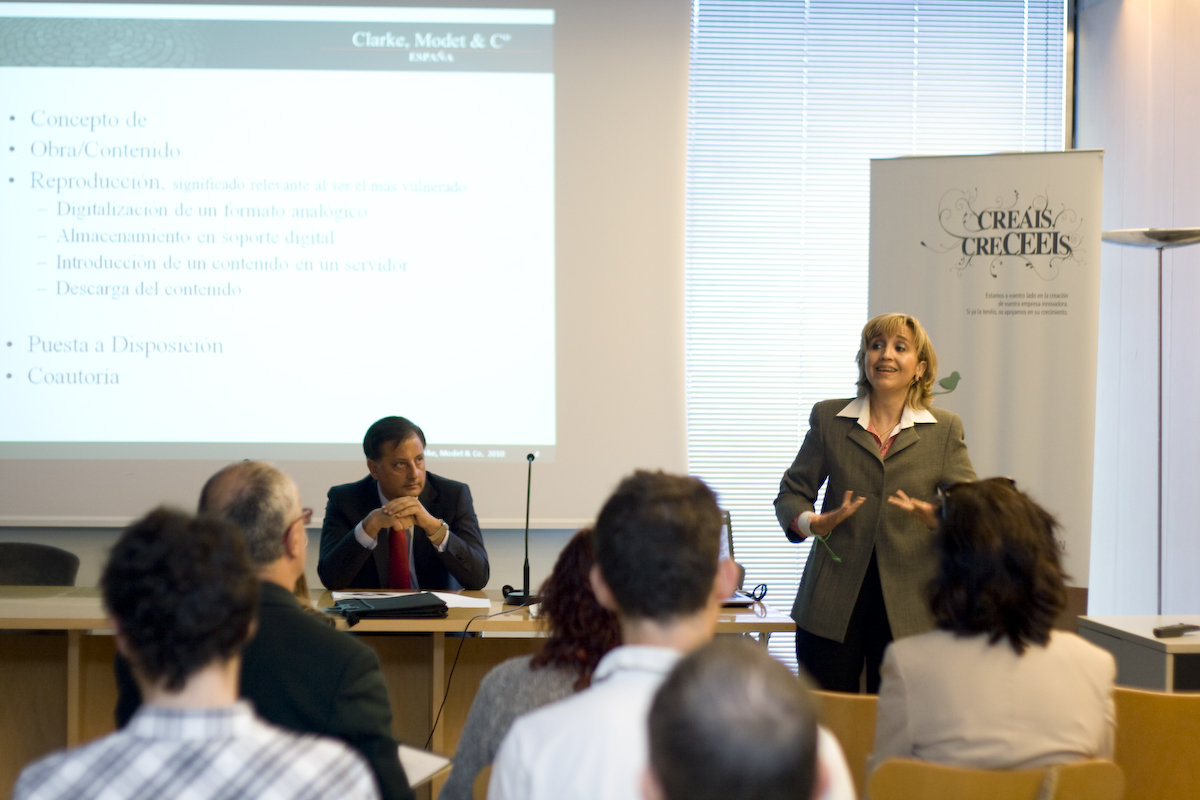 Dolores Carmona de Clarke, Modet & Cº