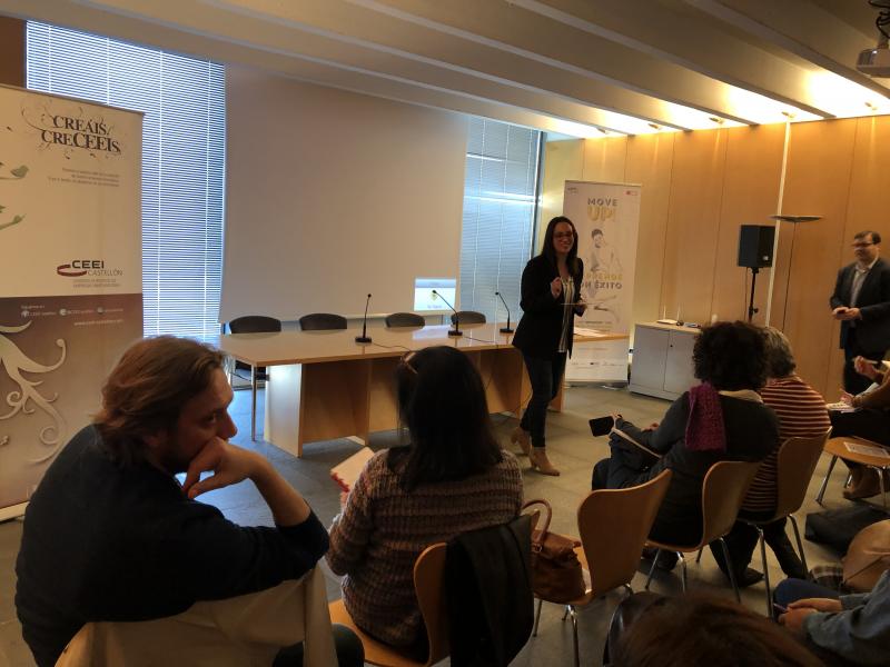Jornada informativa programa MOVE UP! Emprende con �xito (5)[;;;][;;;]