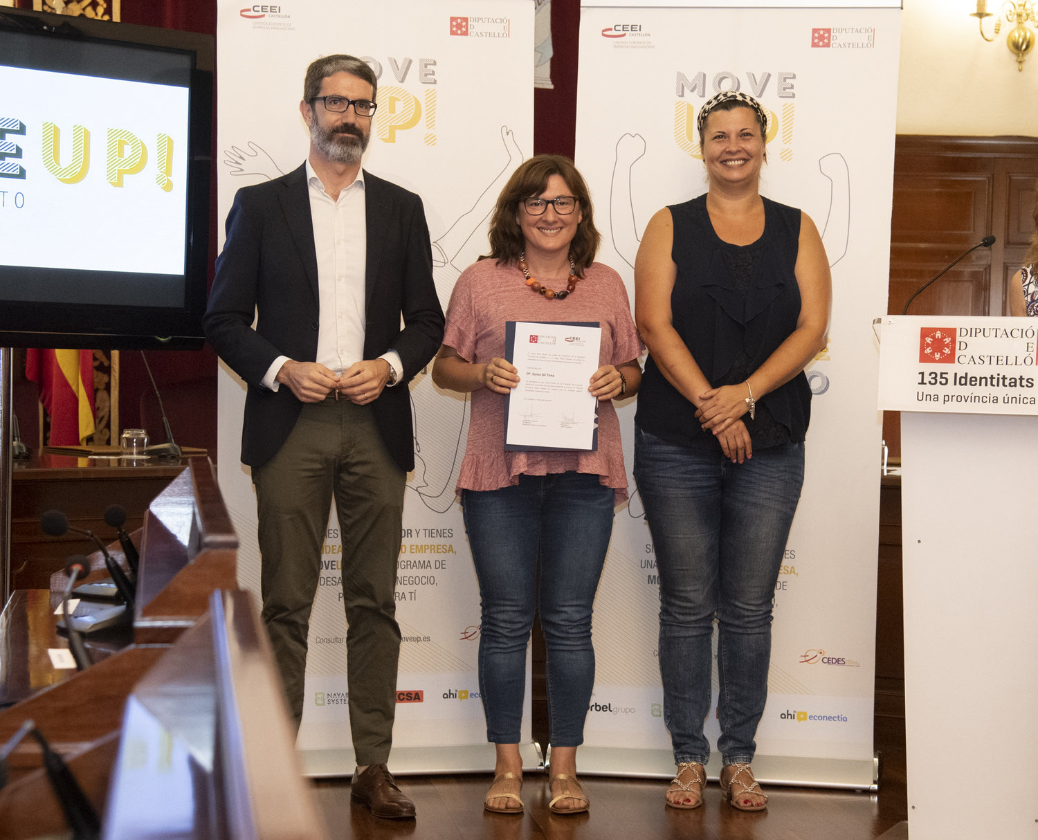 Acto entrega de premios y diplomas MOVE UP! emprende con �xito 2019 (5)[;;;][;;;]