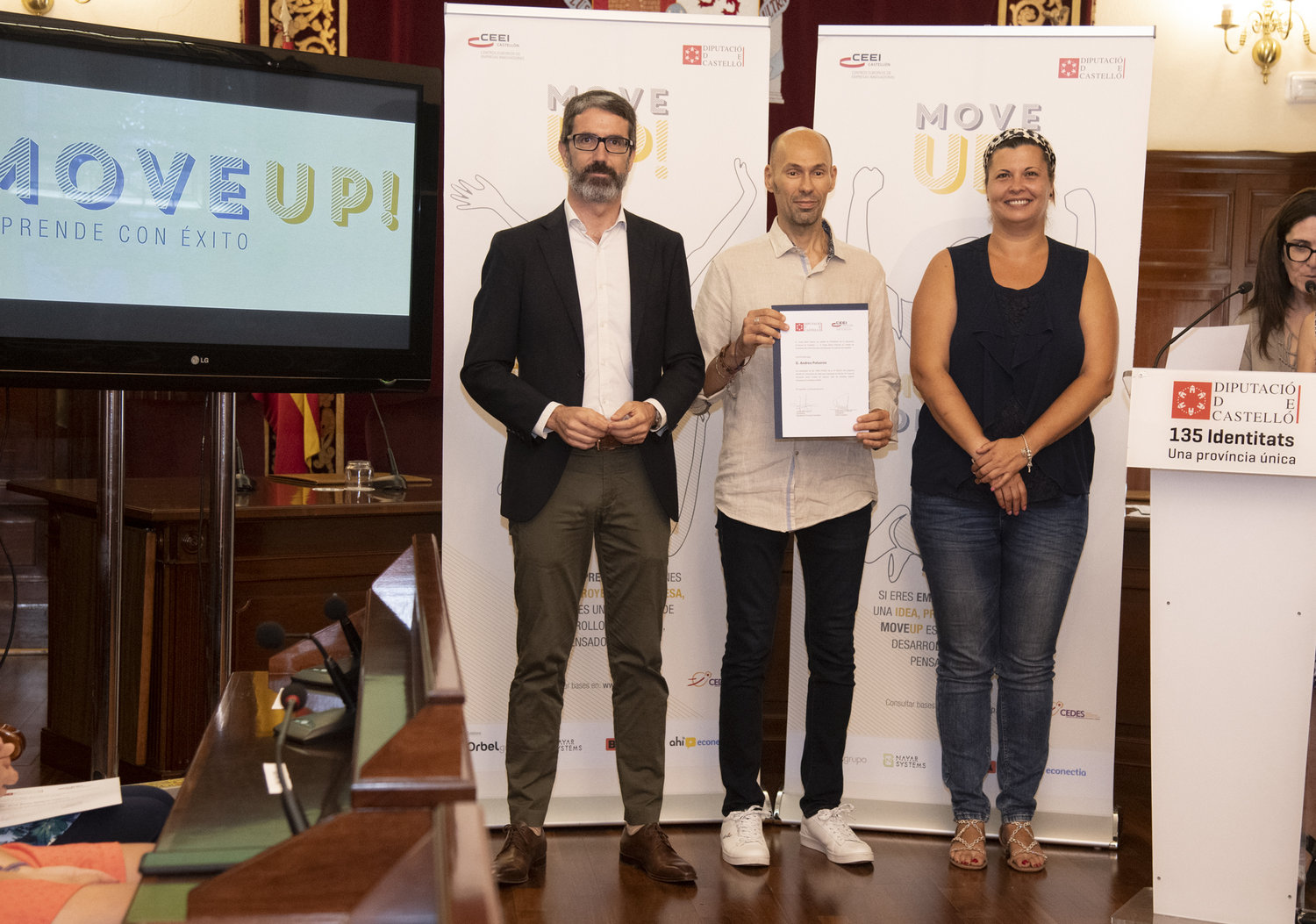 Acto entrega de premios y diplomas MOVE UP! emprende con �xito 2019 (12)[;;;][;;;]