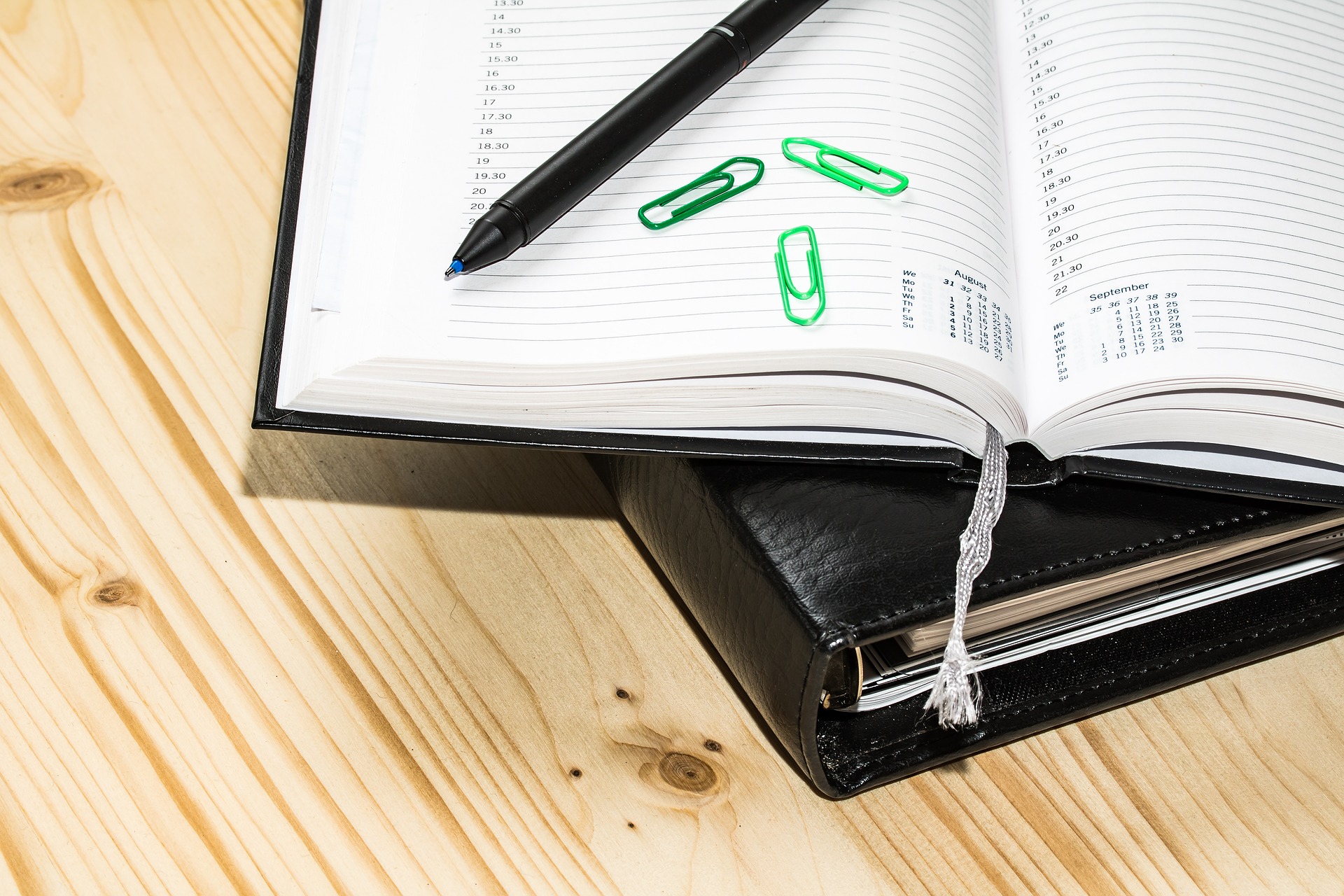 Comprar agendas online | Ofitake, suministros de oficina y papel A4 en Valencia.